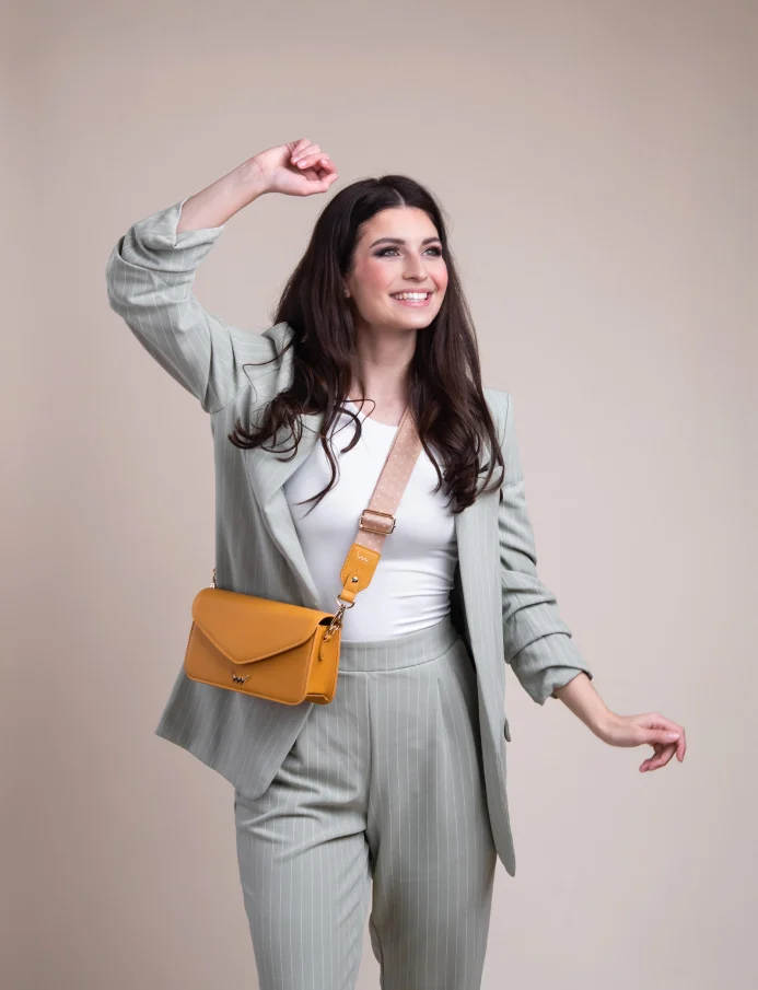 Emina Mustard