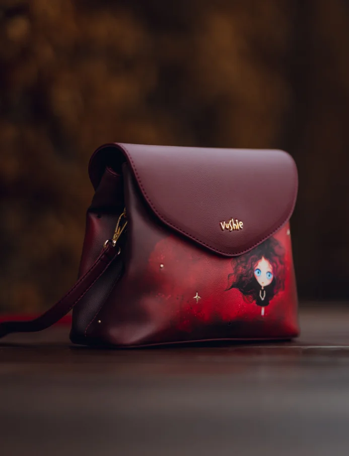 Laura Flap Crossbody Bag