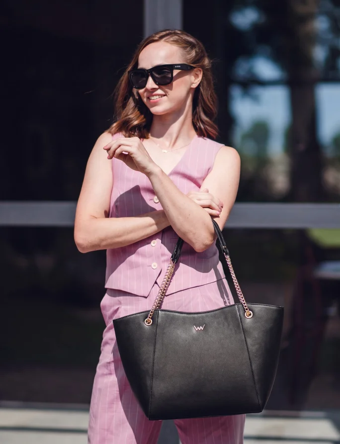 Laurie Glam Black