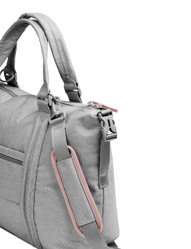 Carola Grey