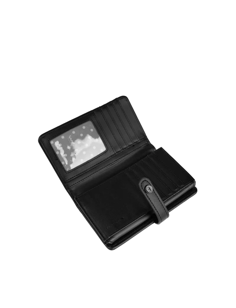 Linna Black